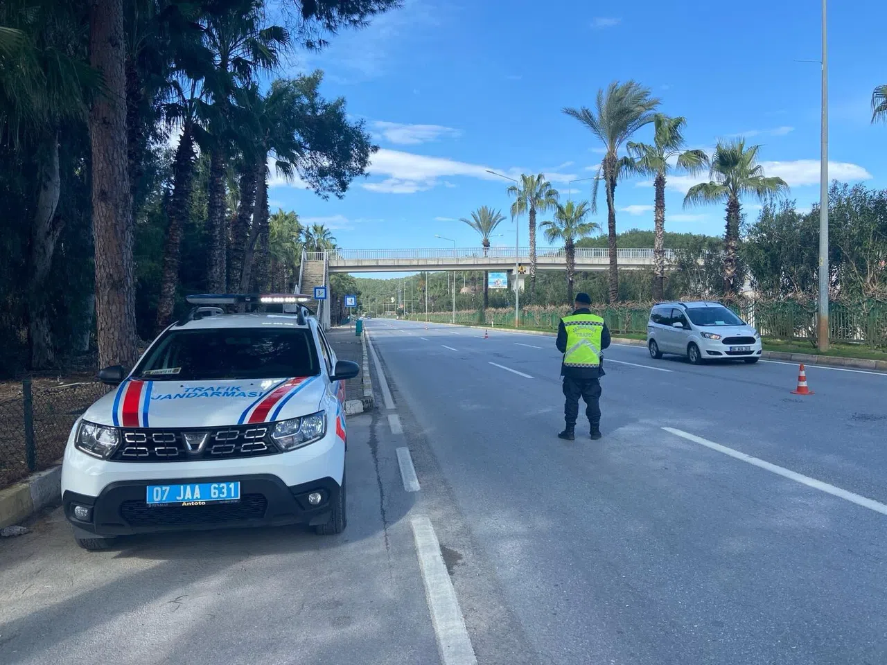 Alanya’da 17 araç trafikten men edildi