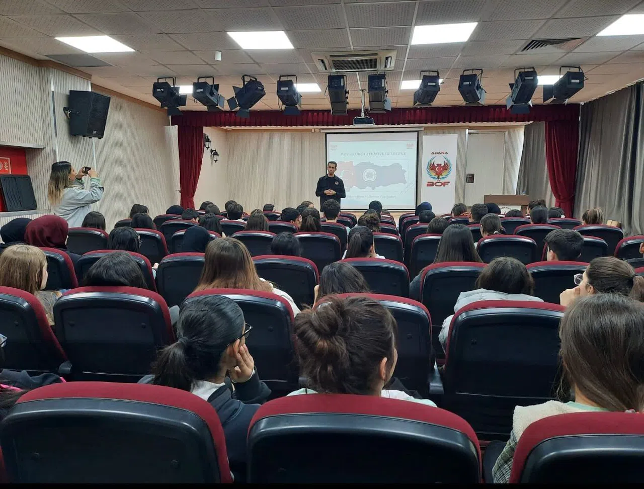 Öğrencilere terör uyarısı