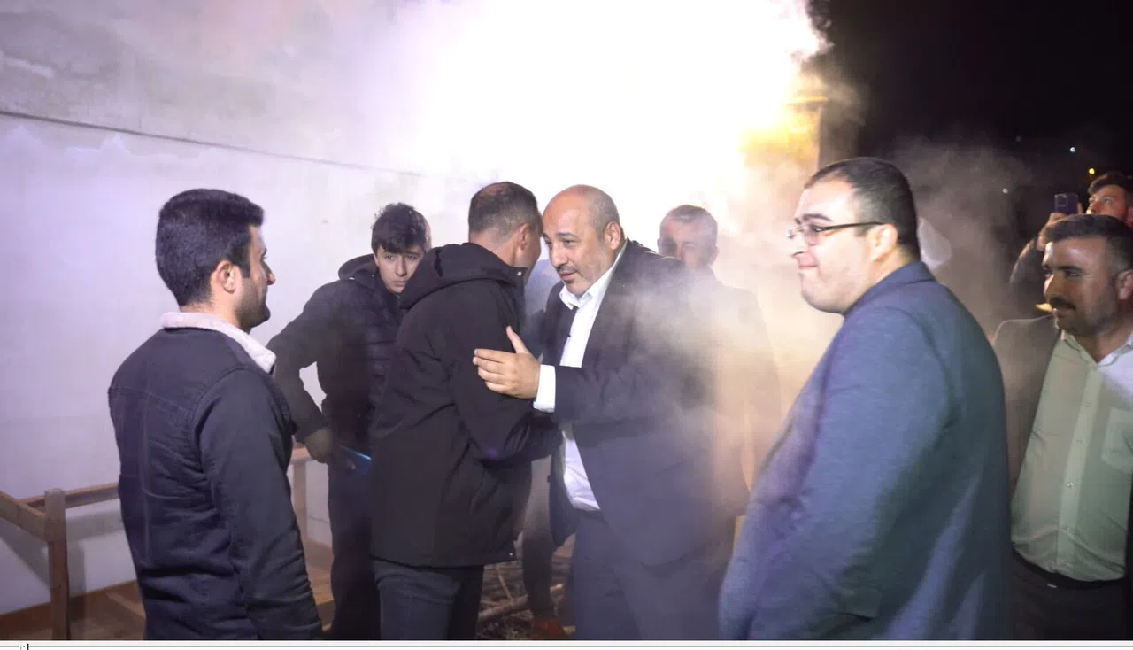 “Bu sevgi selinin arkasında kimse duramaz”