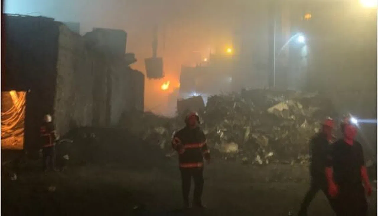 Metalürji fabrikasında yangın