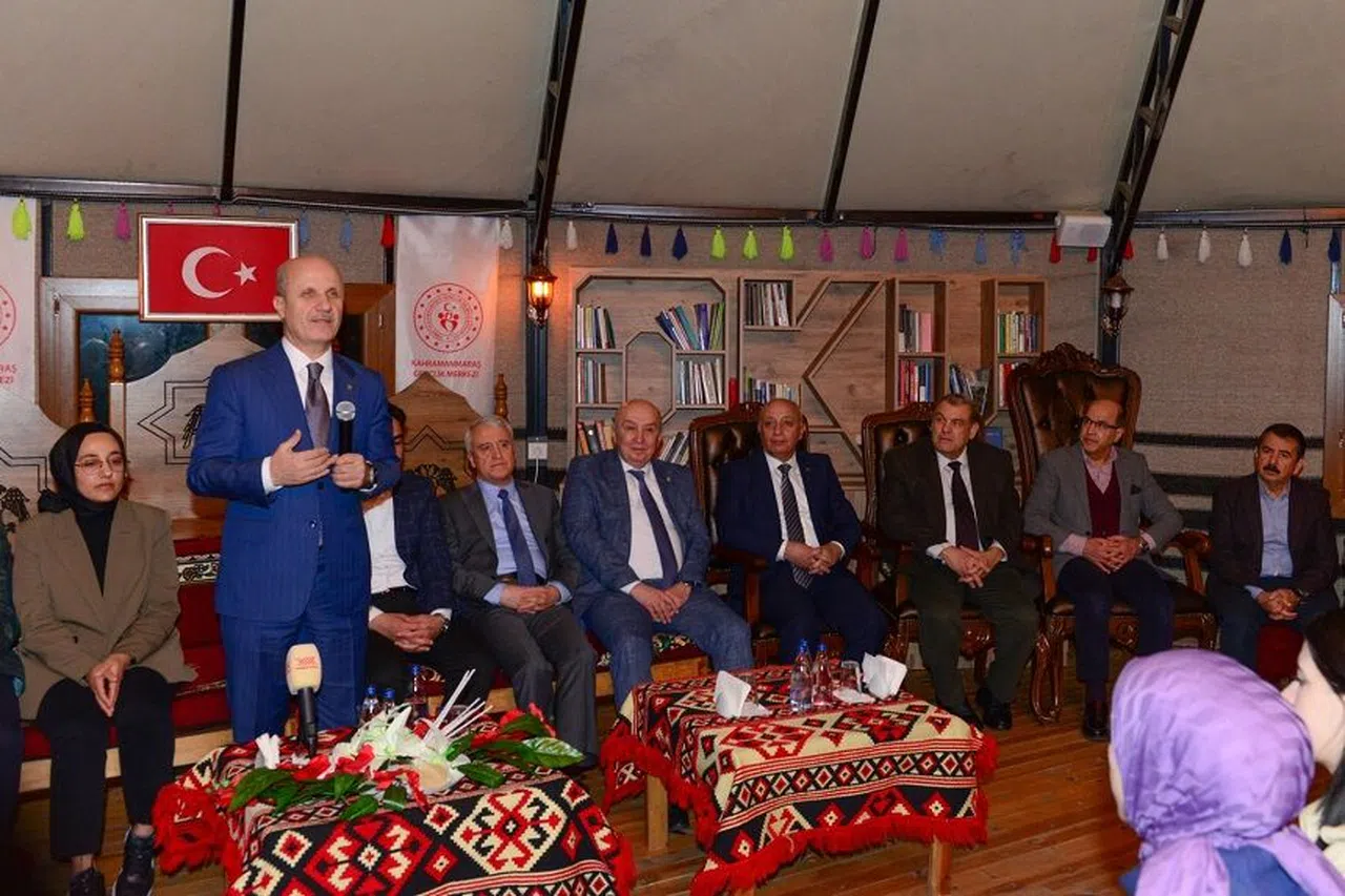 YÖK Başkanı Özvar KSÜ Öğrencileri ile  Sahur Yaptı