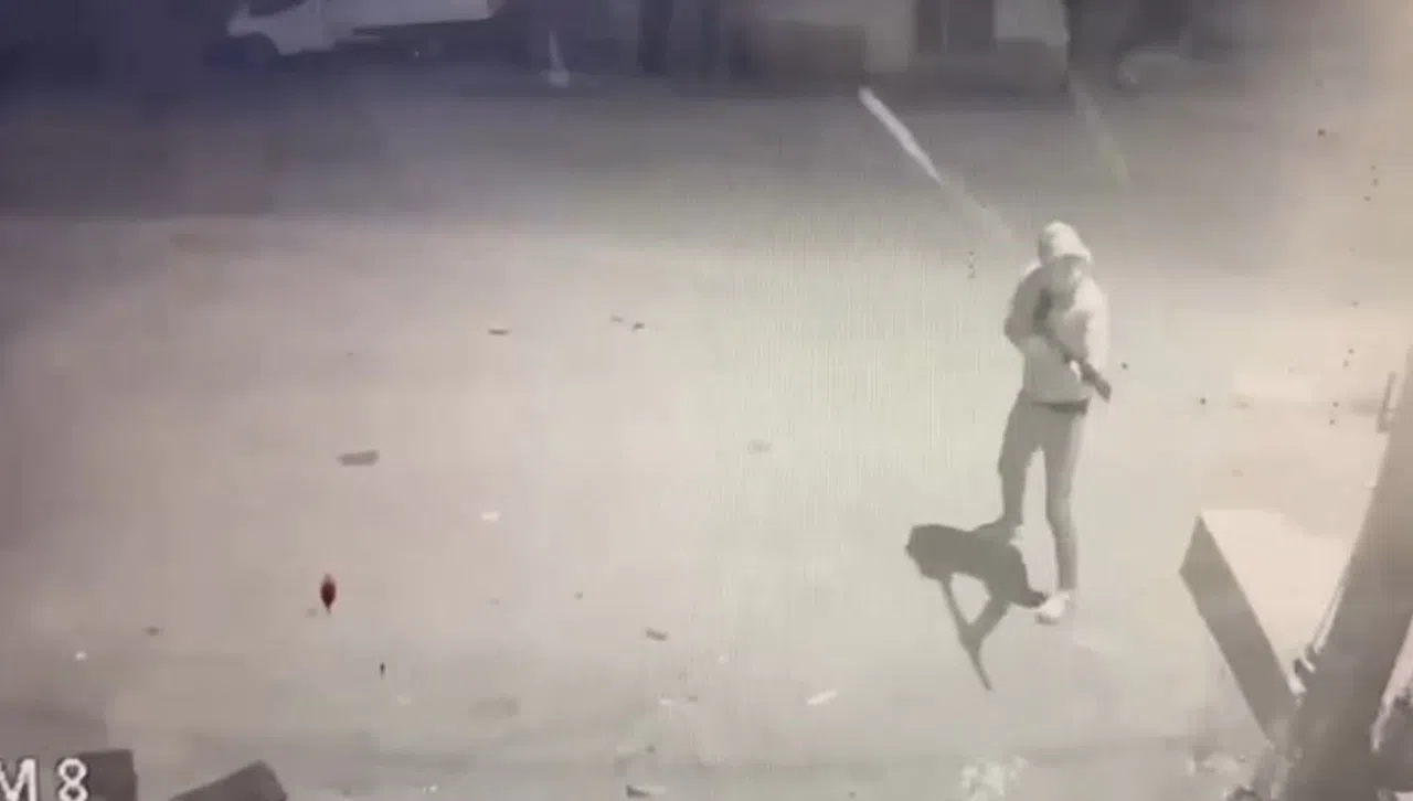 Siyasi broşür kavgasının yaşandığı iş yerine pompalı saldırı