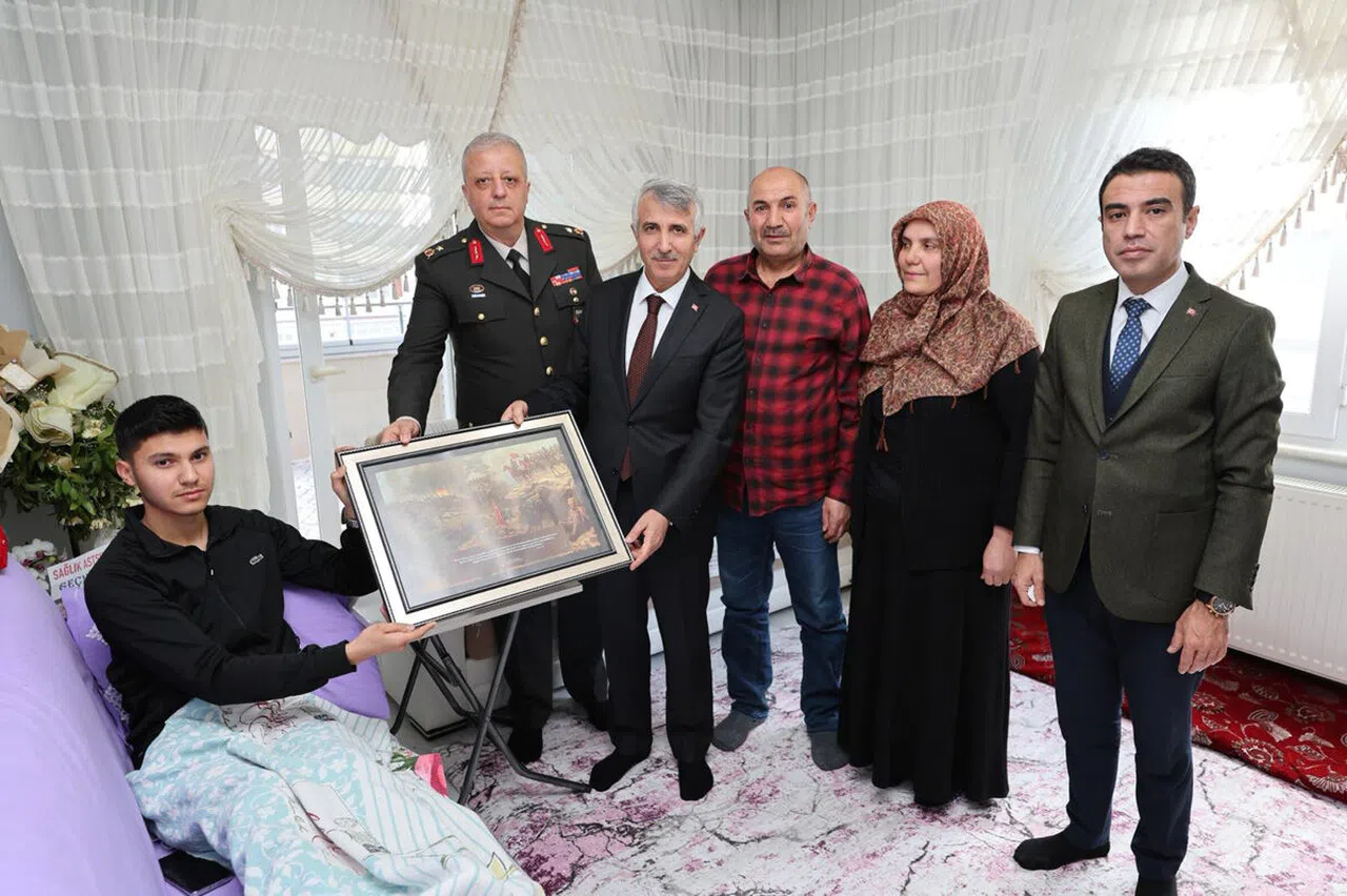 Vali Ünlüer'den Gazilere Ziyaret