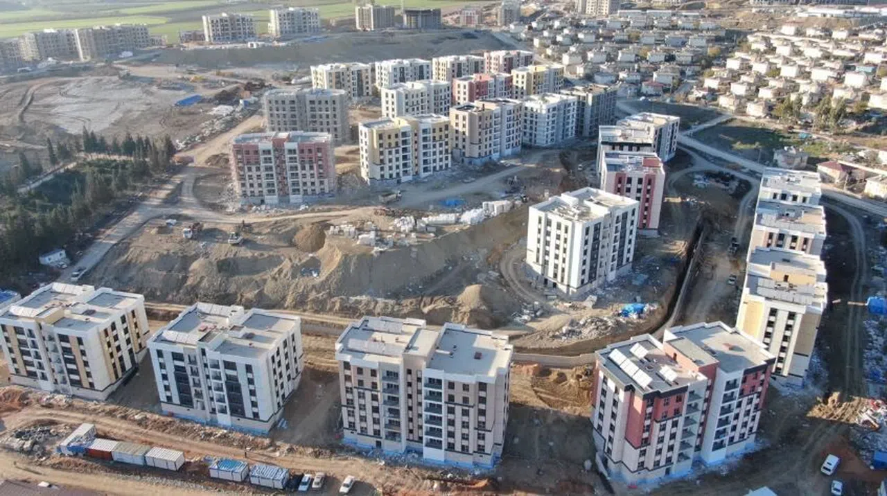 Afet konutlarının teslimine yeni yılla birlikte başlanacak