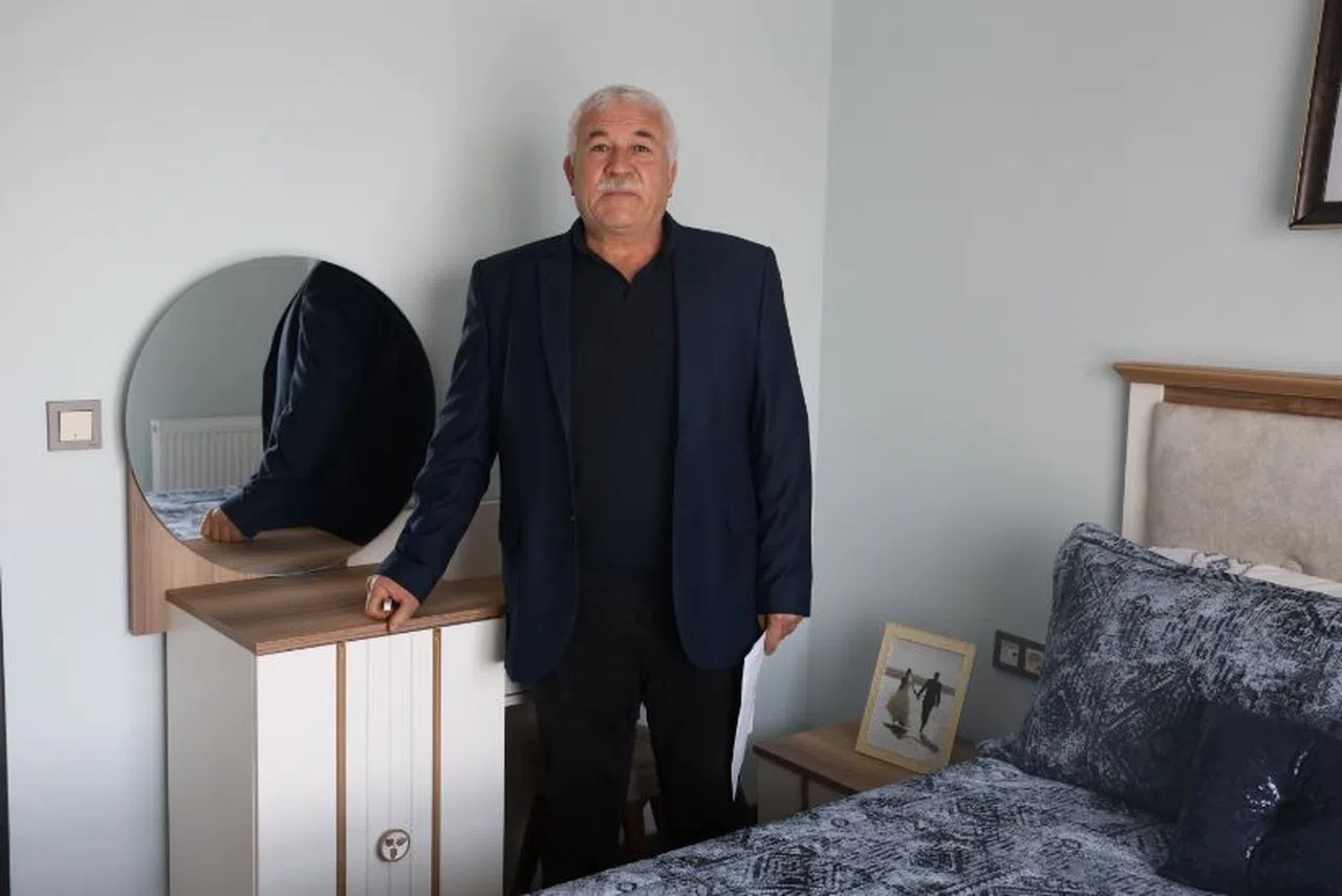 Afetzede vatandaş yeni evinde yeni hatıralar biriktirmek için heyecanlanıyor
