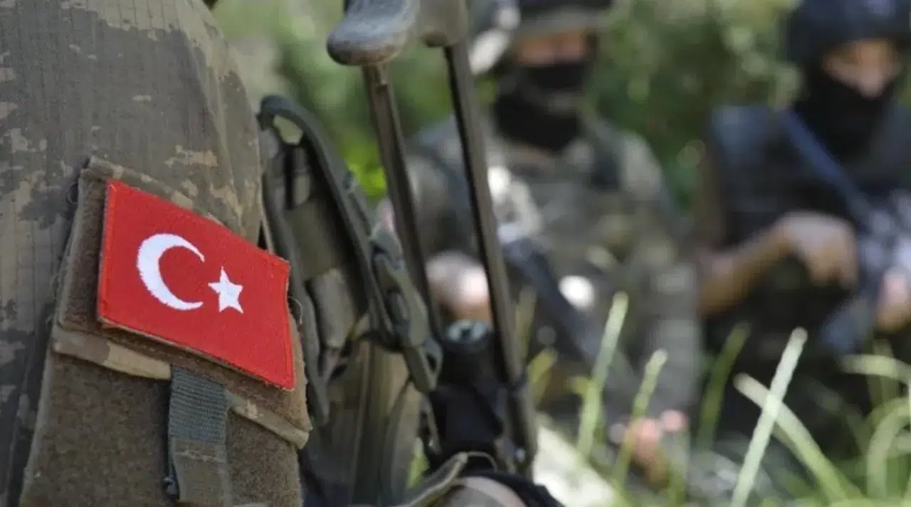 Askeri personel oy kullanır mı? Askeri personeller oy kullanabilir mi? Askerler, erler, subaylar oy kullanabilir mi?