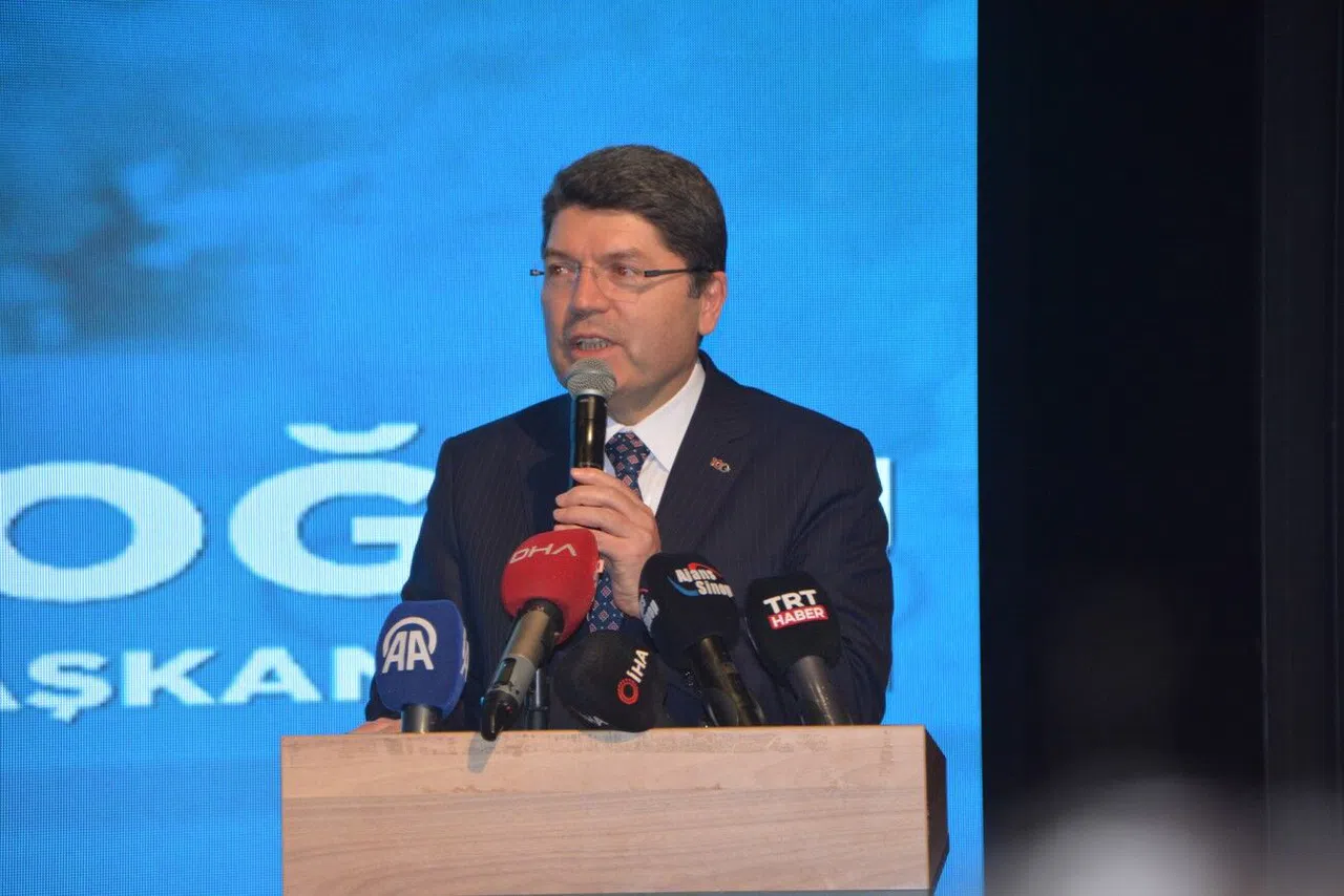 Tunç: "Yeni bir anayasa yapmanın mücadelesini vereceğiz"