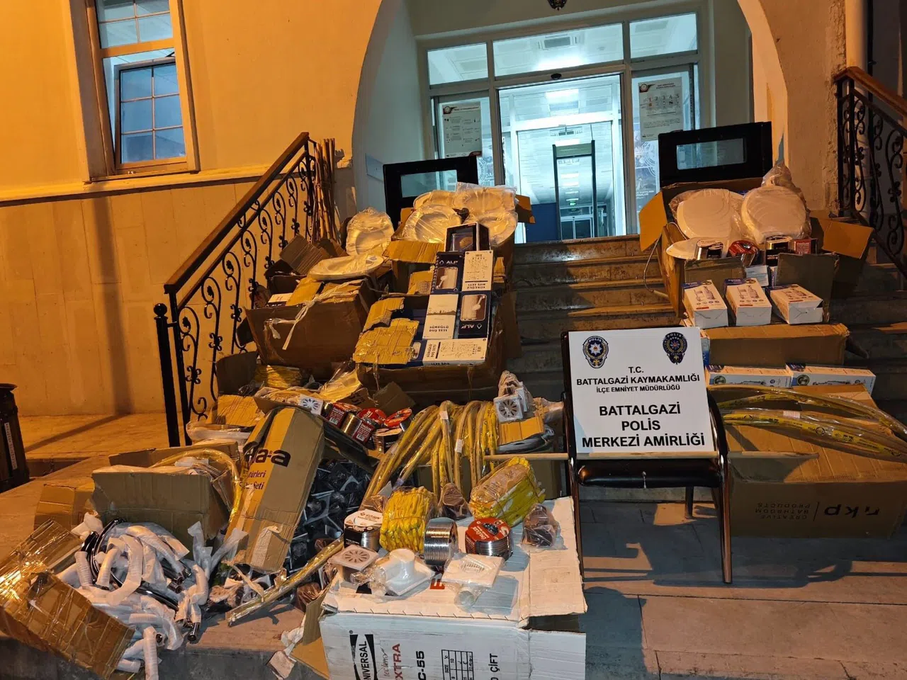 300 Bin TL'lik Malzeme Vurgunu Polise Takıldı