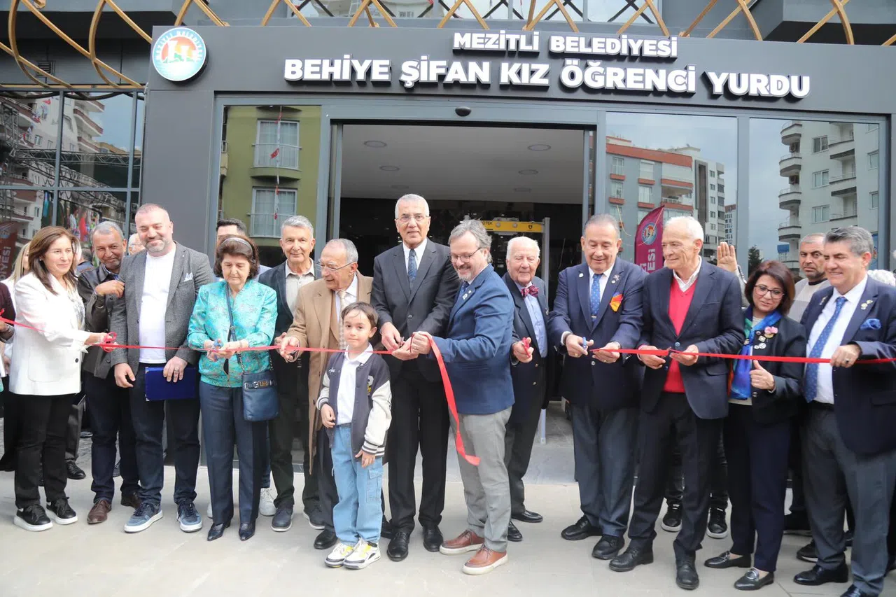 Mezitli'de yeni kız öğrenci yurdu törenle açıldı
