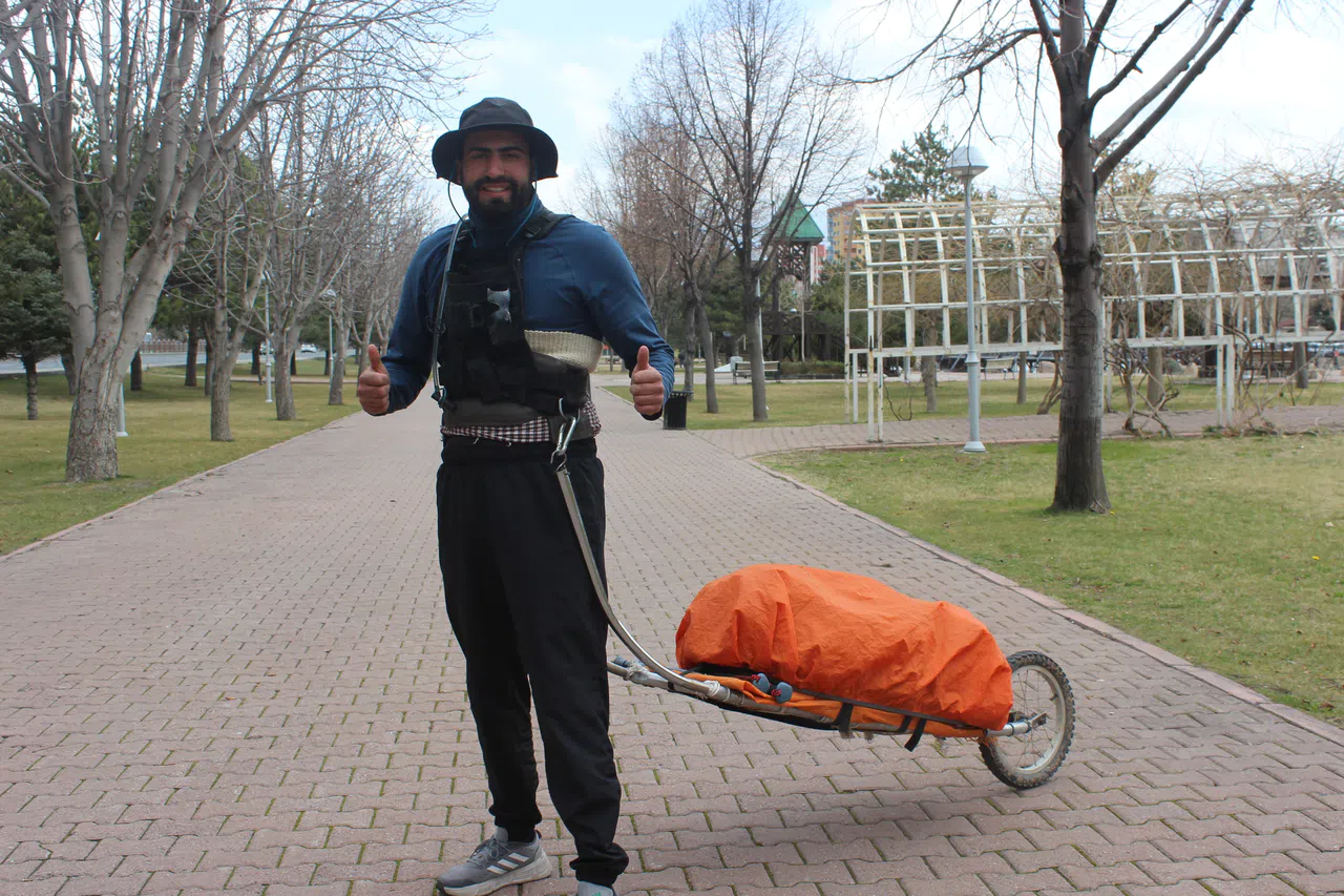 Hac yolunda 7 bin kilometre yürüyecek
