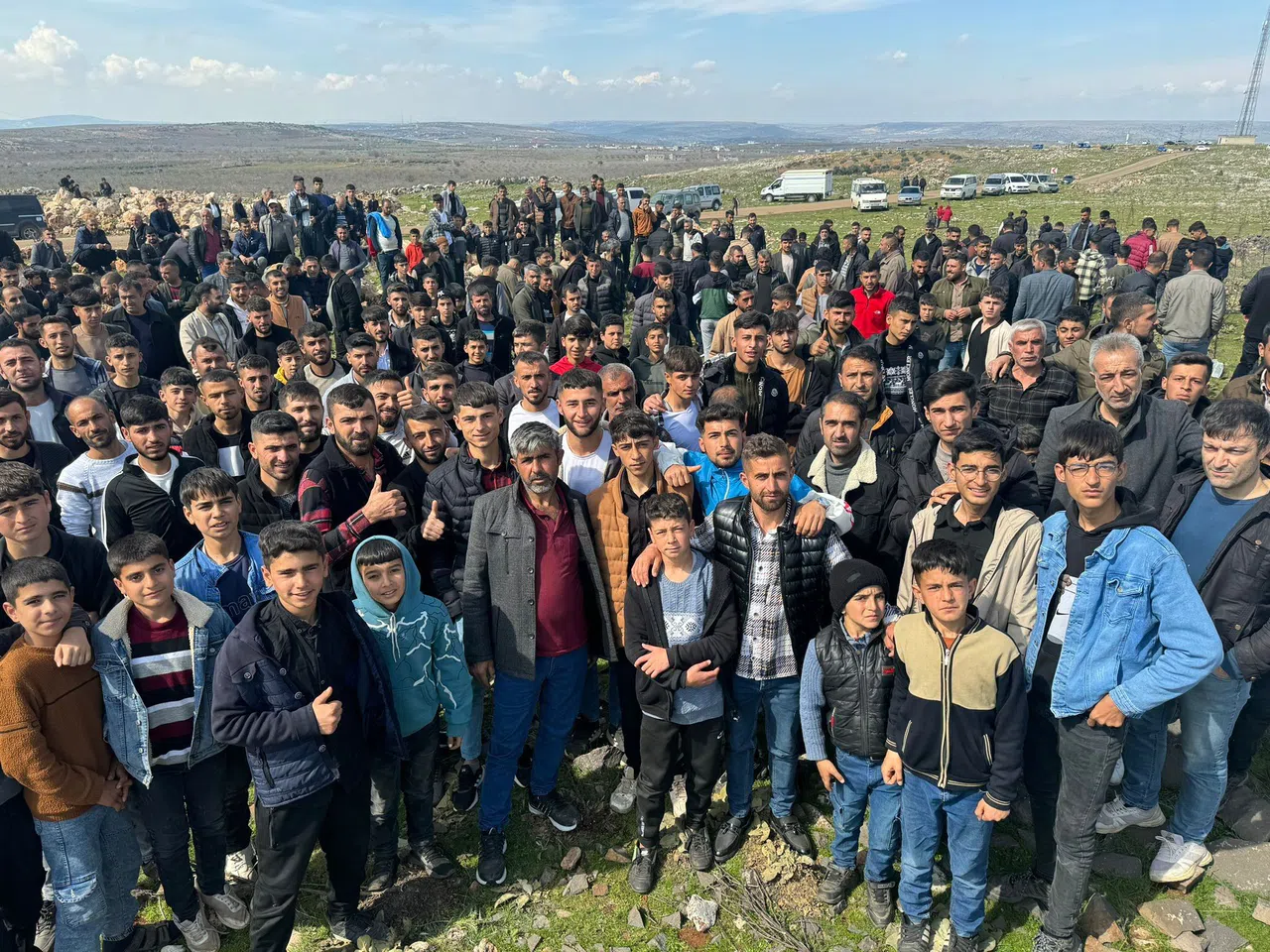 Meraların satıldığını iddia eden köylülerden protesto