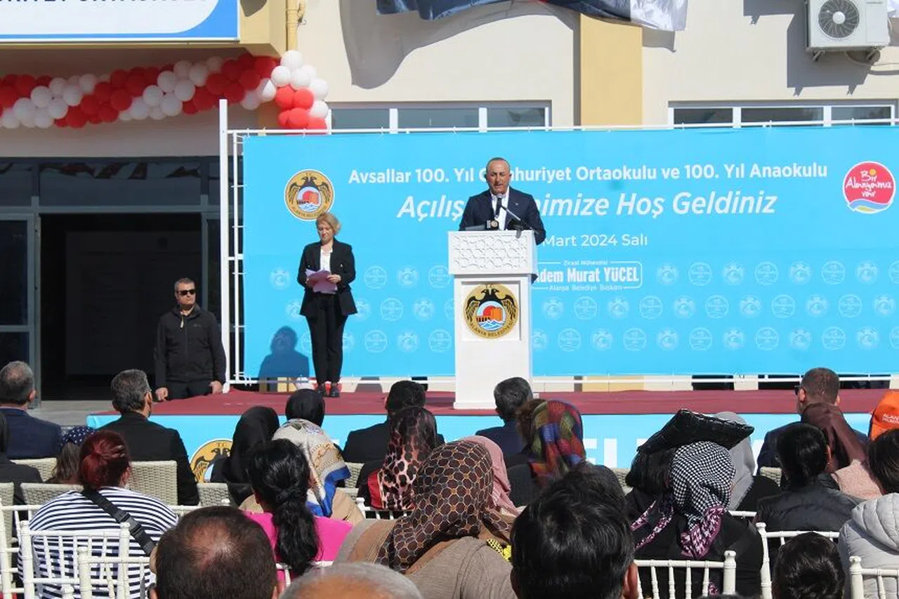 Mevlüt Çavuşoğlu, Antalya'daki açılış törenlerinde konuştu