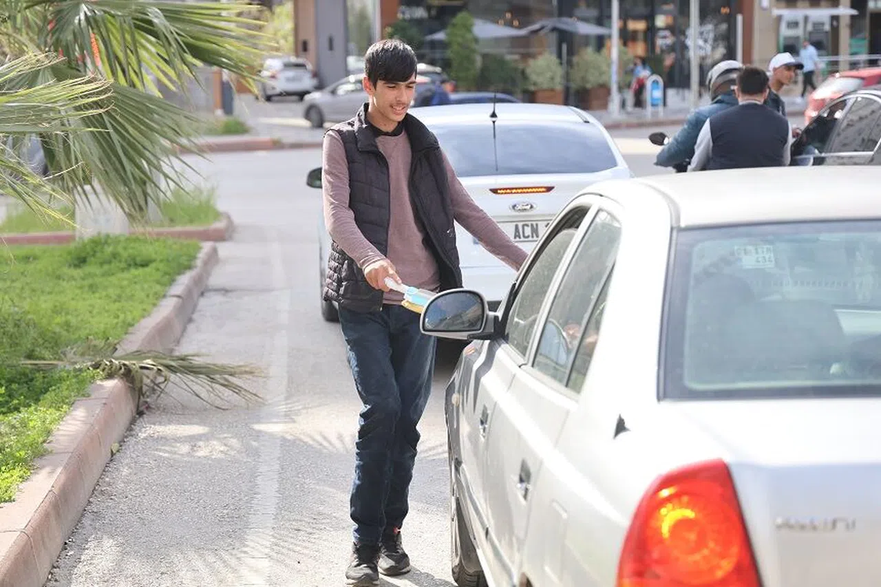 Trafikte cam silenler sürücüleri rahatsız ediyor