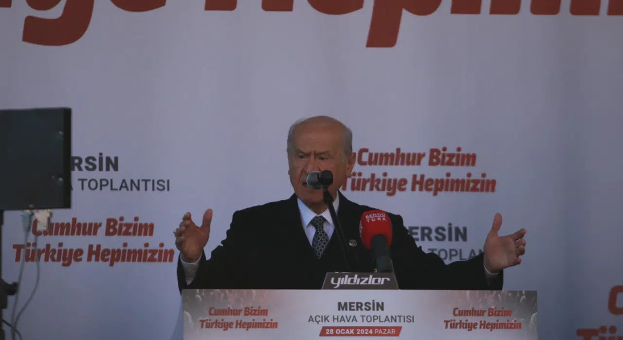 Bahçeli:"DEM'lenmiş CHP, terörle mücadeleye şaşı bakmaktadır"