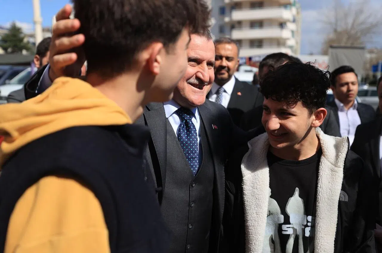 Bakan Bak, Kahramanmaraş'a Gönül Köprüsü Kurdu