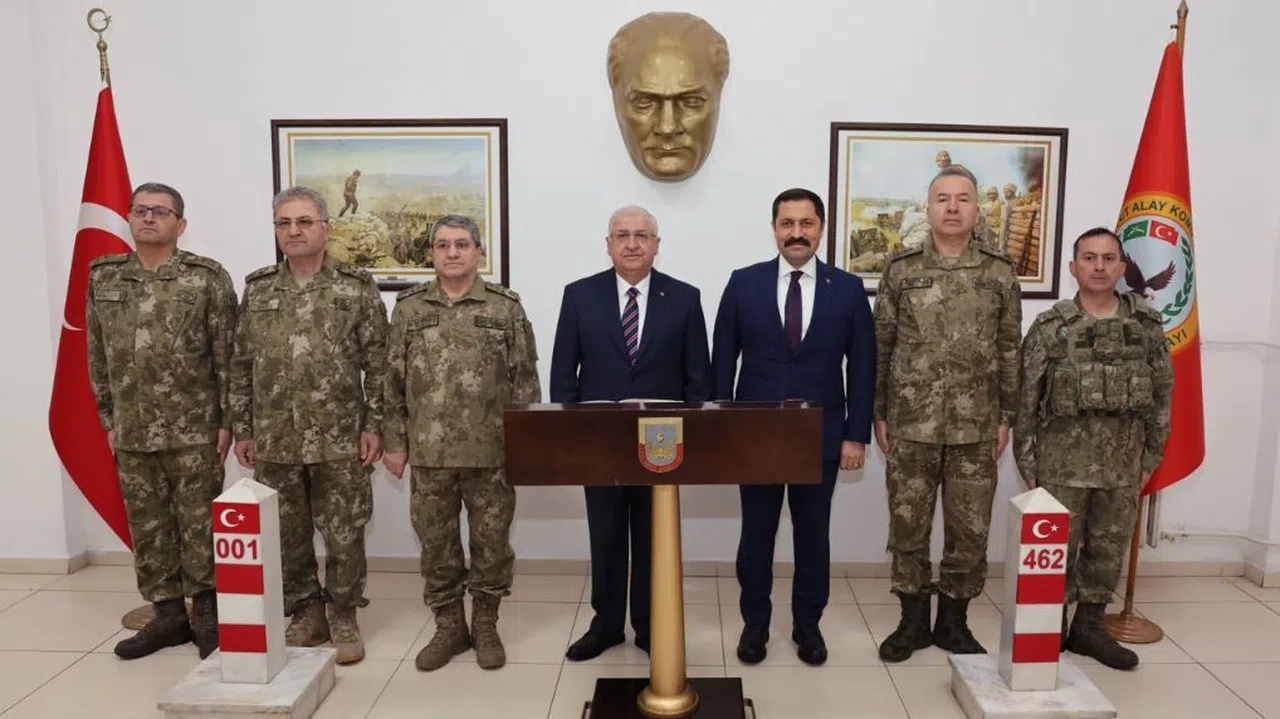 Bakan Güler, 2’nci Hudut Alay Komutanlığı’nda