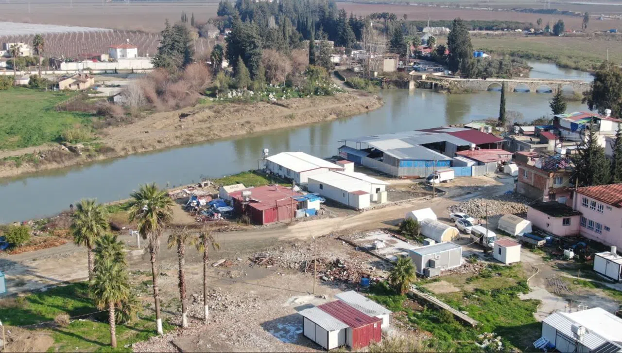 Depremde Asi Nehri evini yutmuştu, o gece yaşadıklarını korku içerisinde anlattı