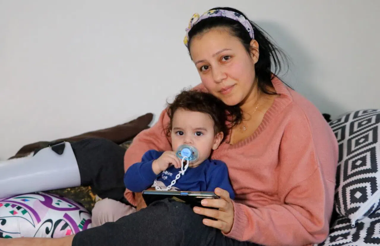 Depremzede Ayşenur, depremde kaybolan bebeğiyle 27 gün sonra buluştu