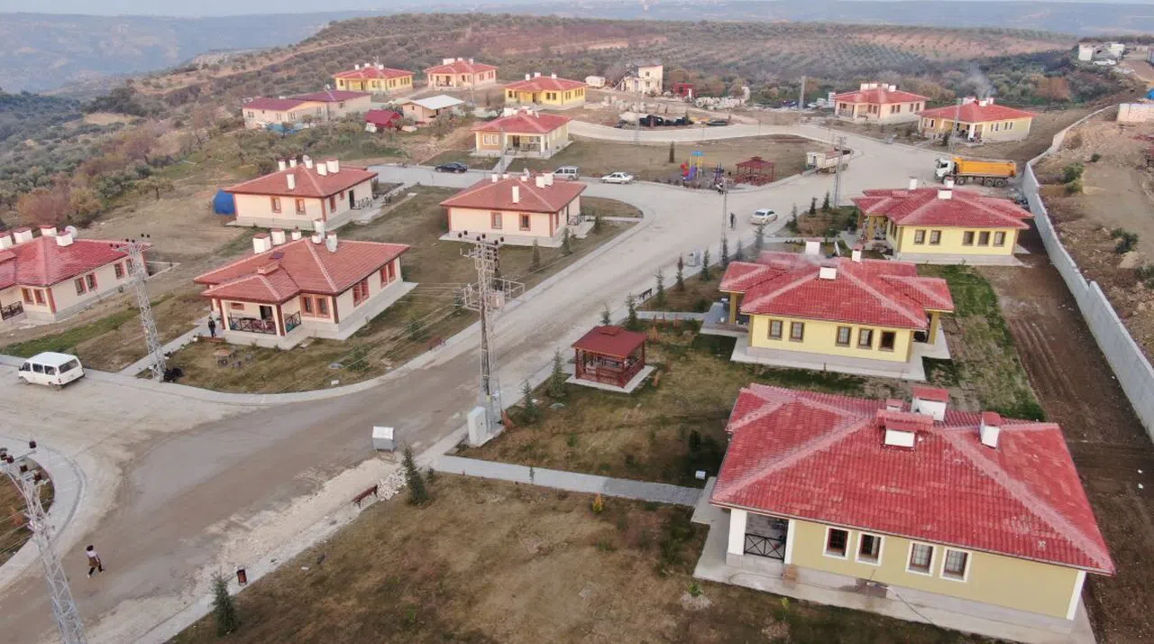 Depremzedeler Yeni Yıla Sıcak Yuvalarında Giriyor