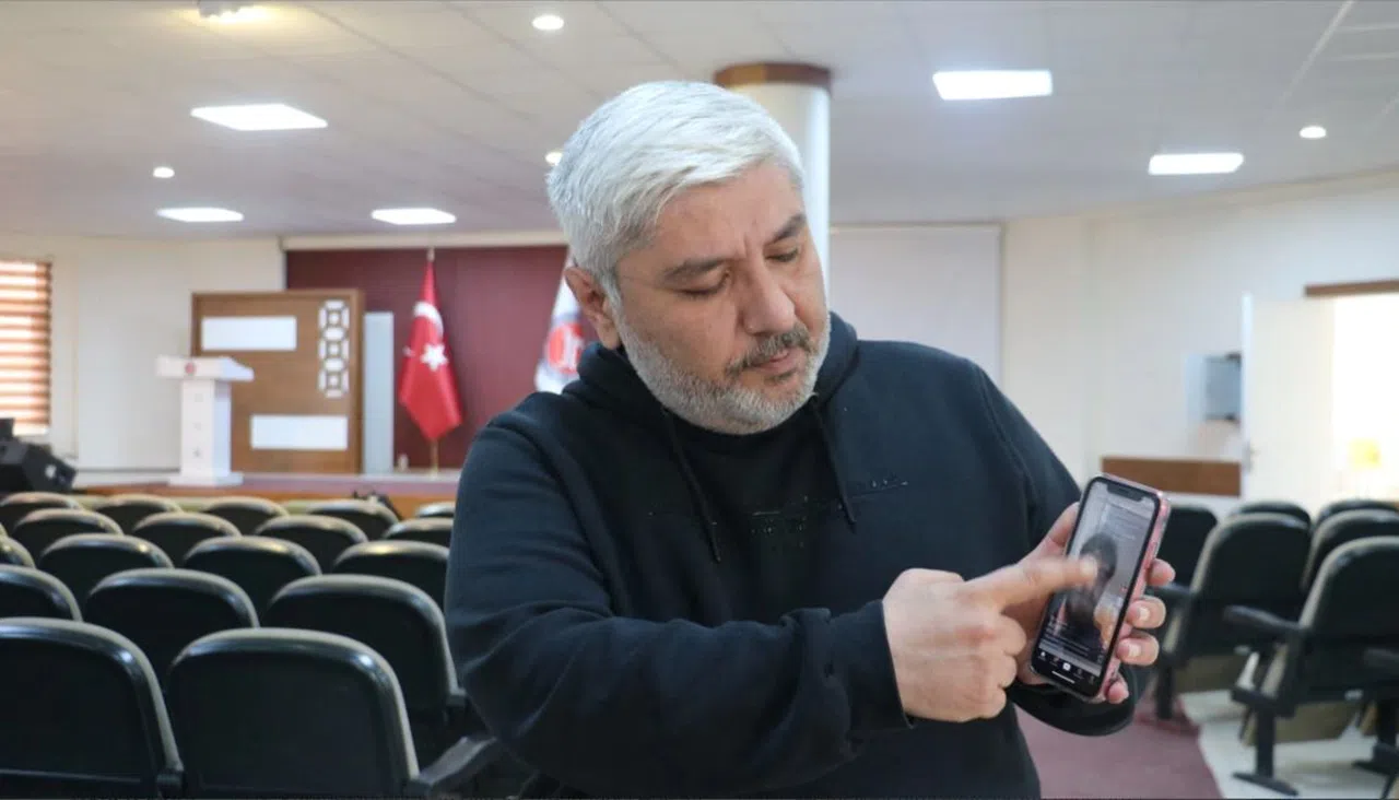 Doç. Dr. Sefer Darıcı: "Tik tok her anlamda denetlenmeli"