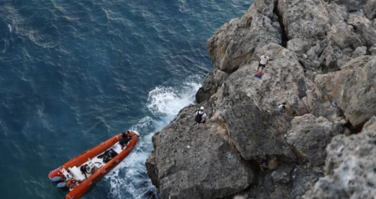 30 metrelik falezlerden bir kişinin düştüğü ihbarı ekipleri alarma geçirdi