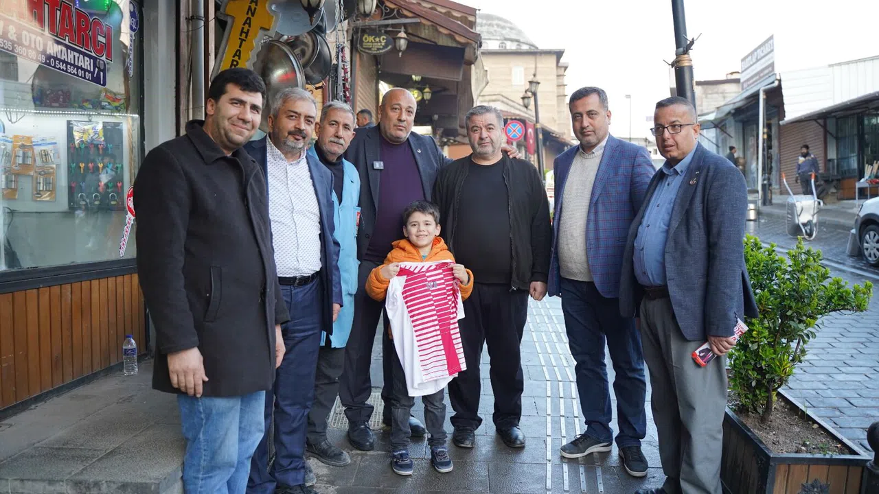 Ceyhan: “Ahlaklı belediyecilik bayrağını dikeceğiz”