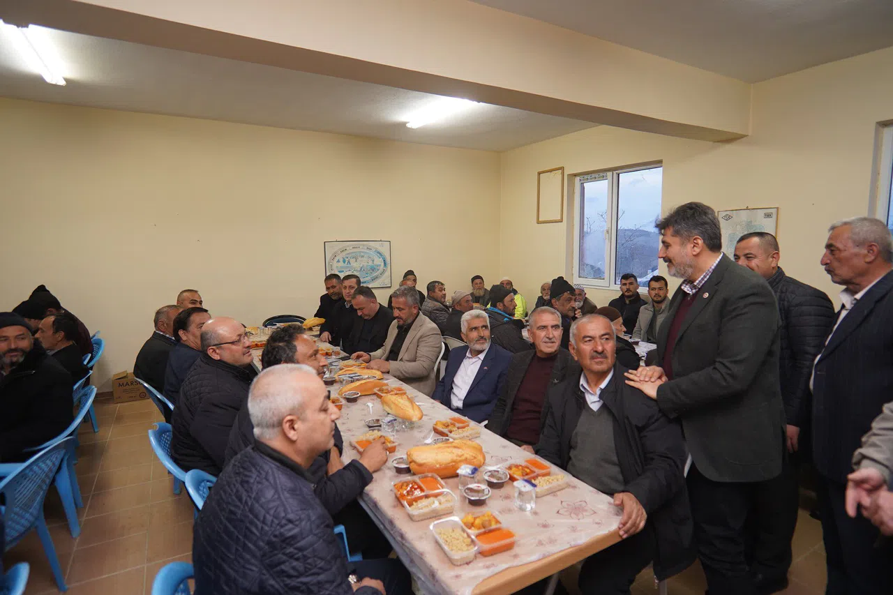 Debgici, iftarını Ekinözü’nde açtı