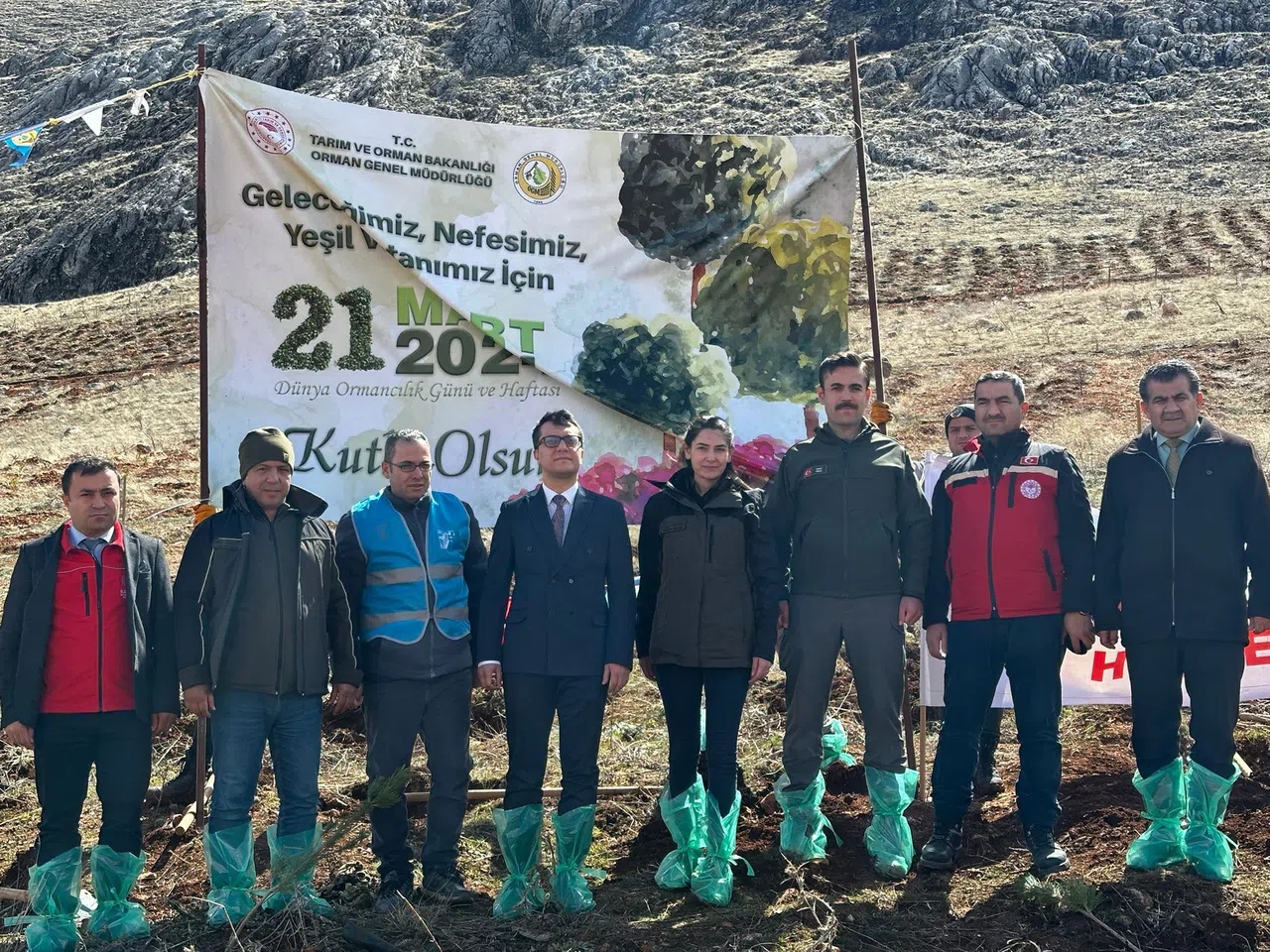 Elbistan’da fidanlar toprakla buluşturuldu