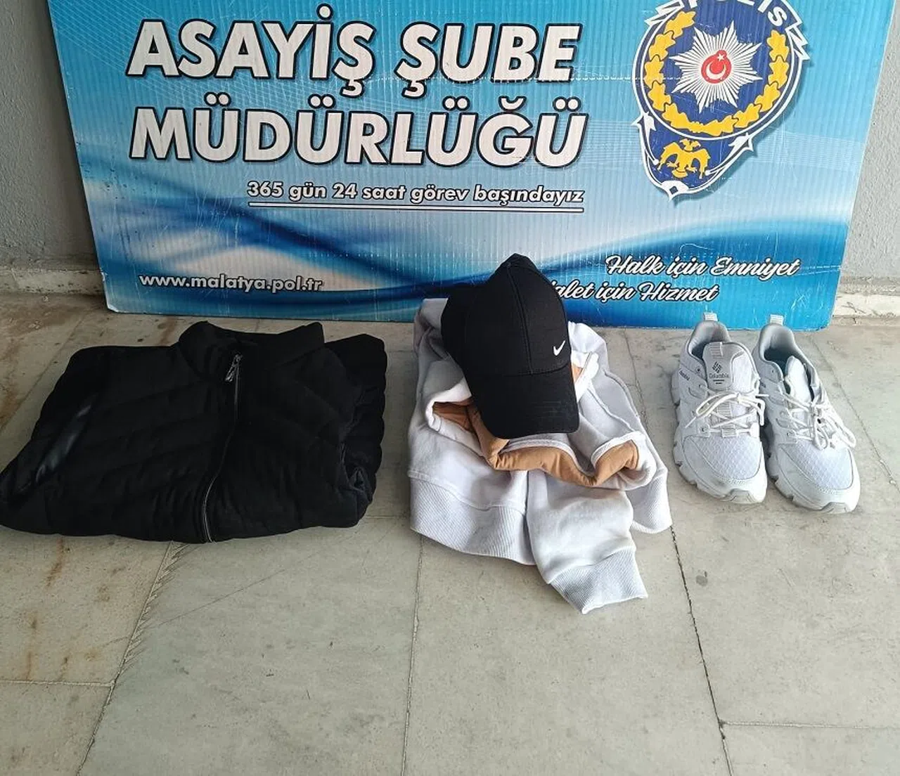 Hırsızlık zanlıları yakalandı  