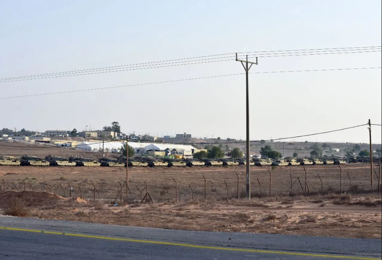 İsrail tanklarla Gazze sınırında