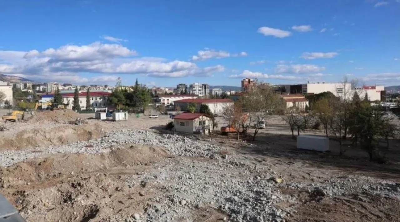 Kahramanmaraş'ta depremde yıkılan mahalle yerinde dönüşüm bekliyor