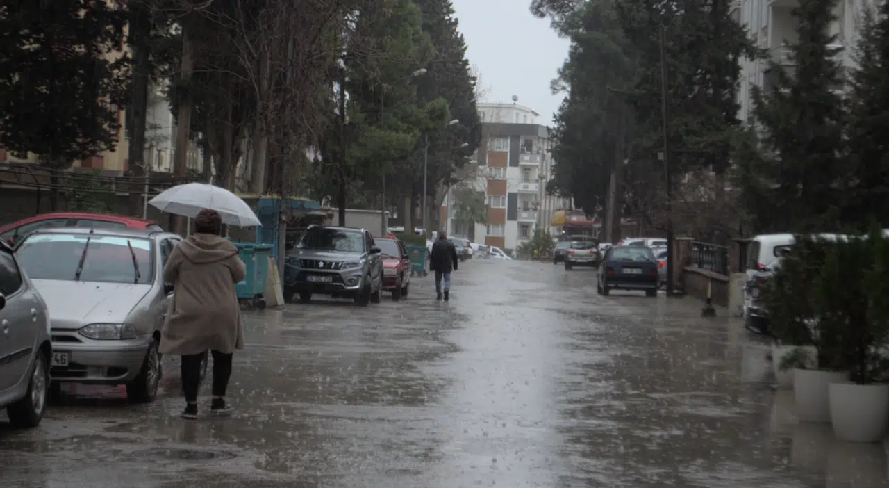 Kahramanmaraş'ta Sağanak Yağış Etkili Oluyor