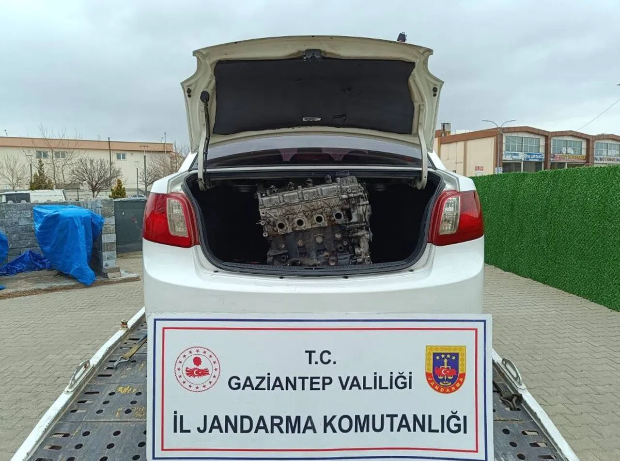 Jandarma’dan çalıntı araç motoru operasyonu