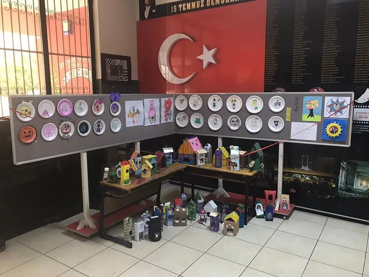 Öğrencilerden “Atıktan Sanata Süreç” sergisi  