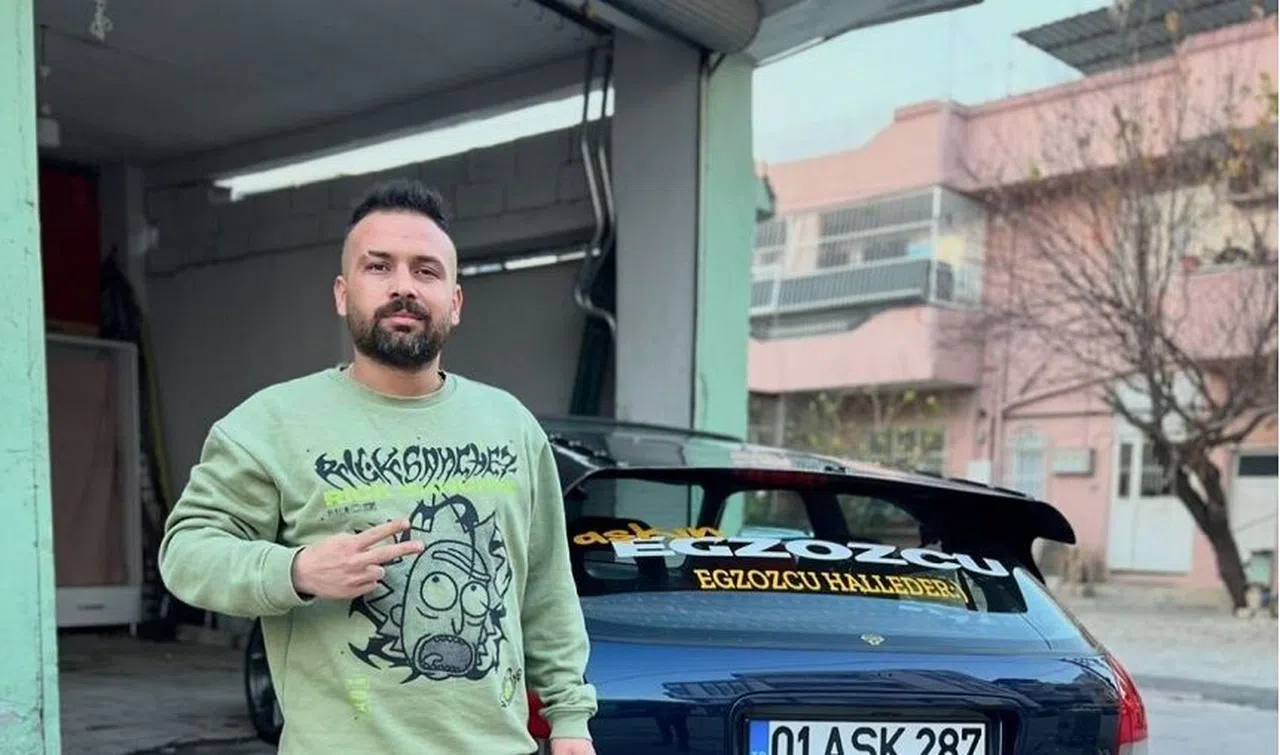 Otomobil kamyona çarptı: 1 ölü  