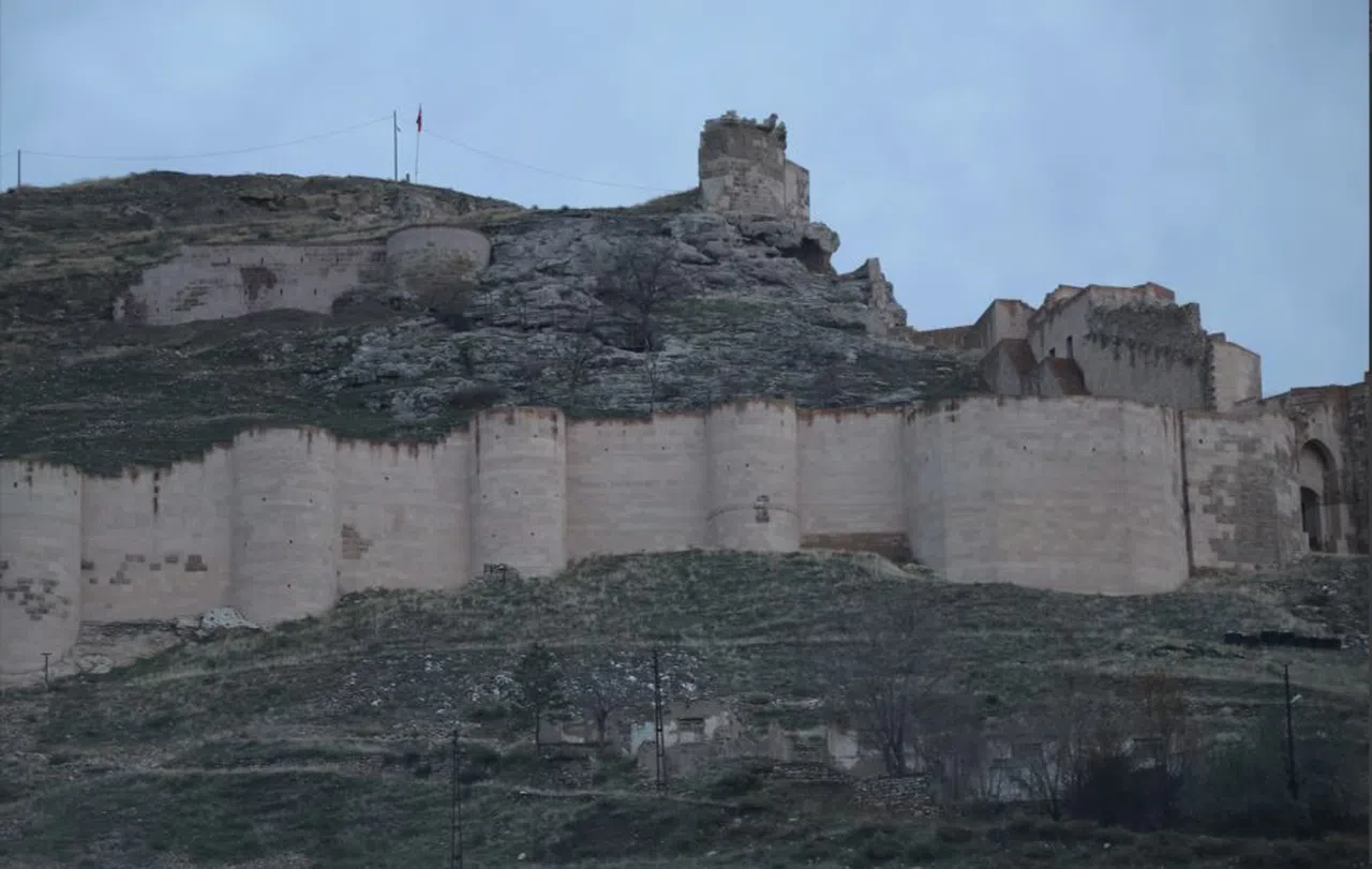 Tarihi Kale, medeniyetler tarihine ışık tutuyor
