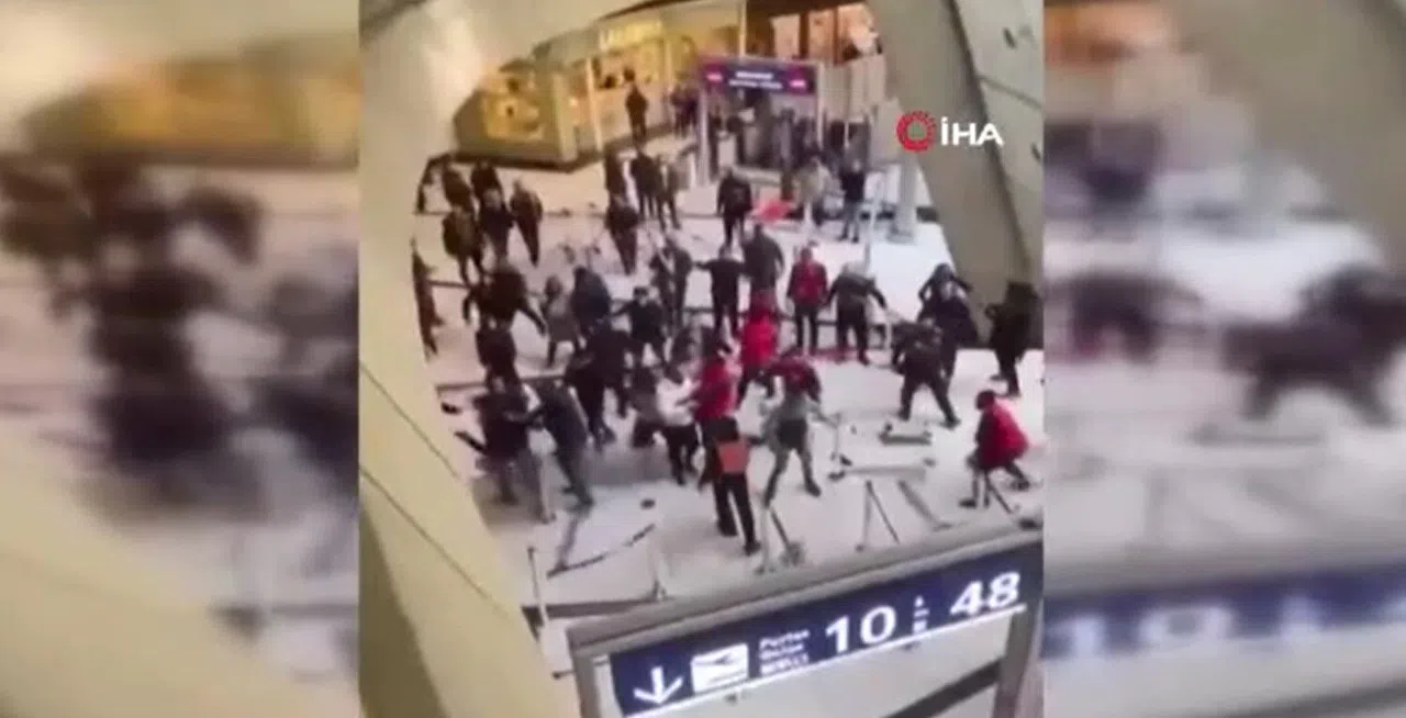Sivil teröristler Fransa'yı karıştırdı