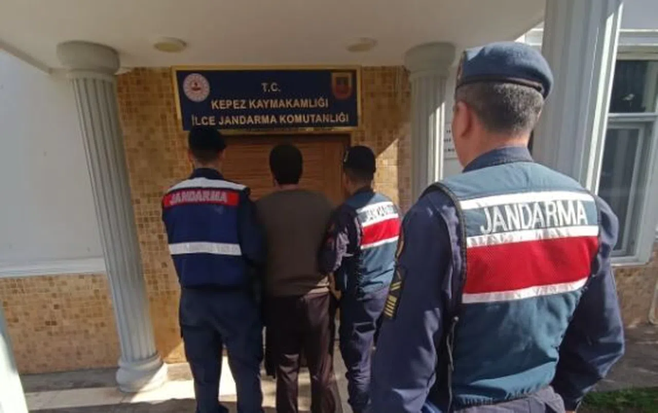 Villada saklanan suç makinesi yakalandı