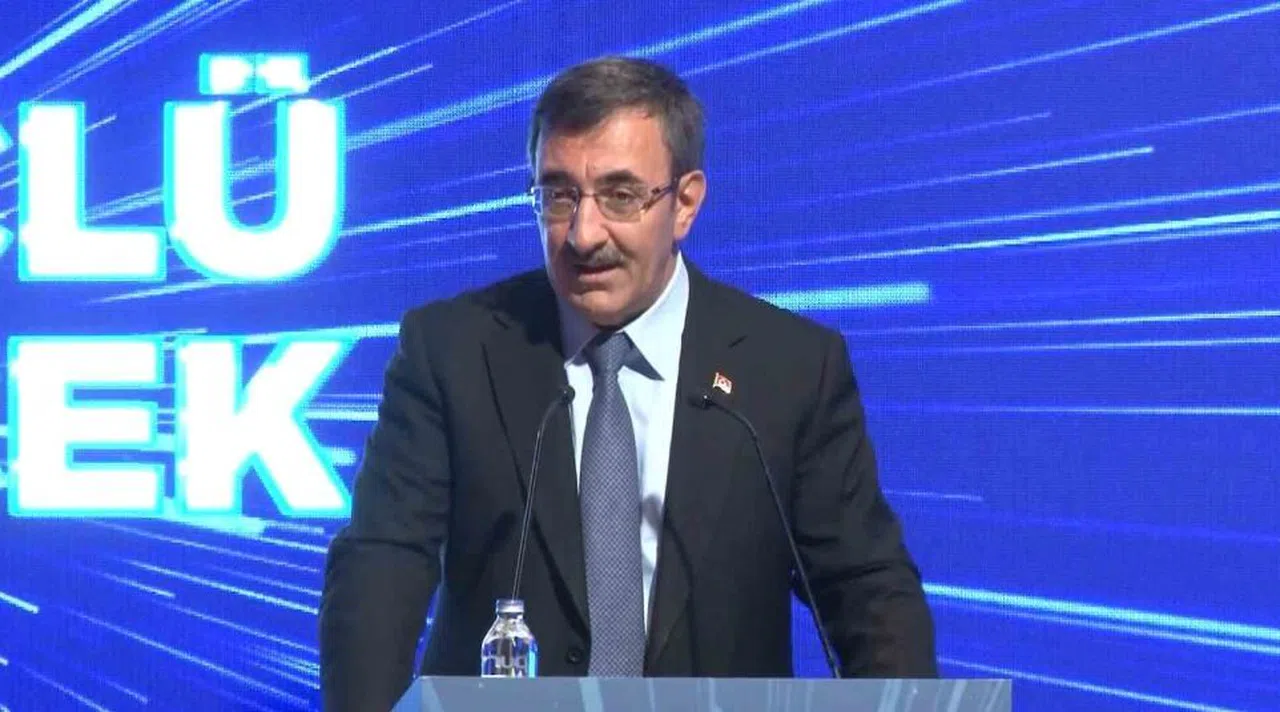 Cumhurbaşkanı Yardımcısı Yılmaz: “Enflasyonla mücadelemizi sürdüreceğiz”  