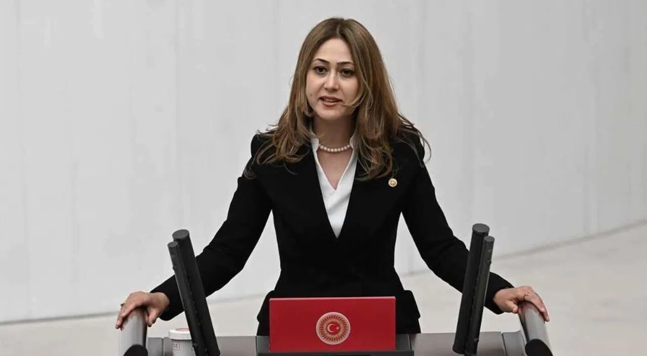 MHP’li Dora’dan ‘Küresel Savaş’ uyarısı