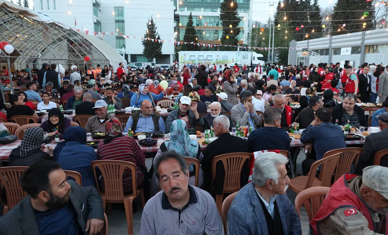 Türk Kızılay, Kahramanmaraş’ta binlere iftar verdi