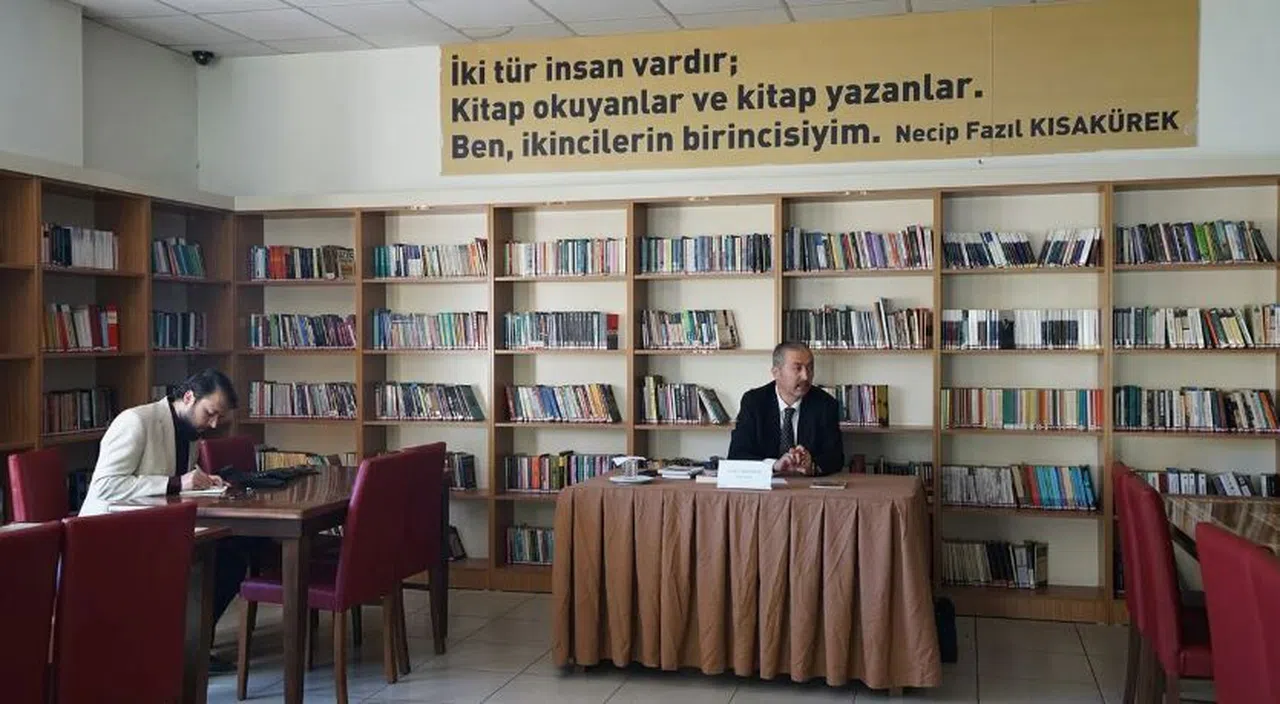 Büyükşehir Belediyesi Edebiyat Buluşmalarına Start Verdi