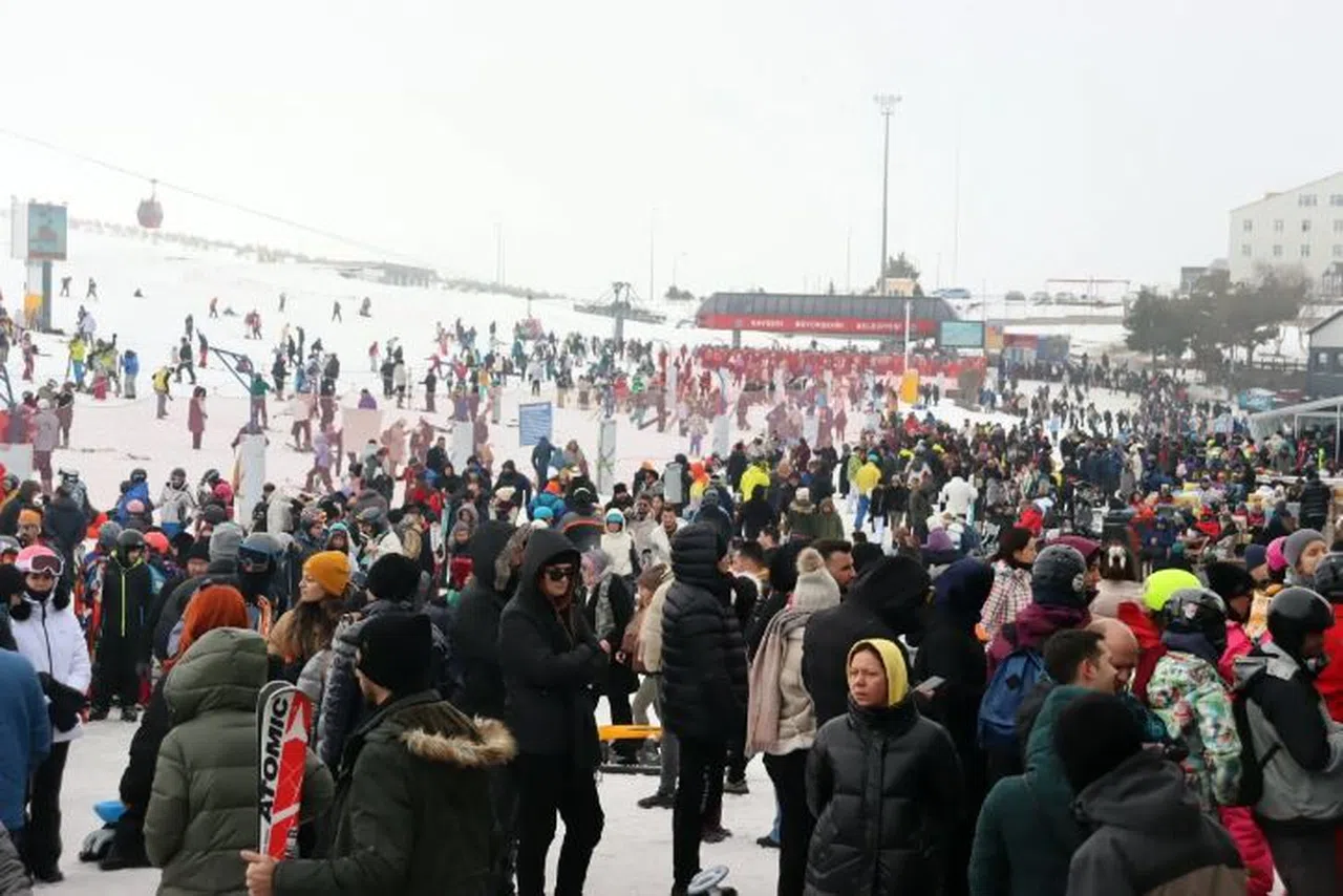 Erciyes tıklım tıklım doldu