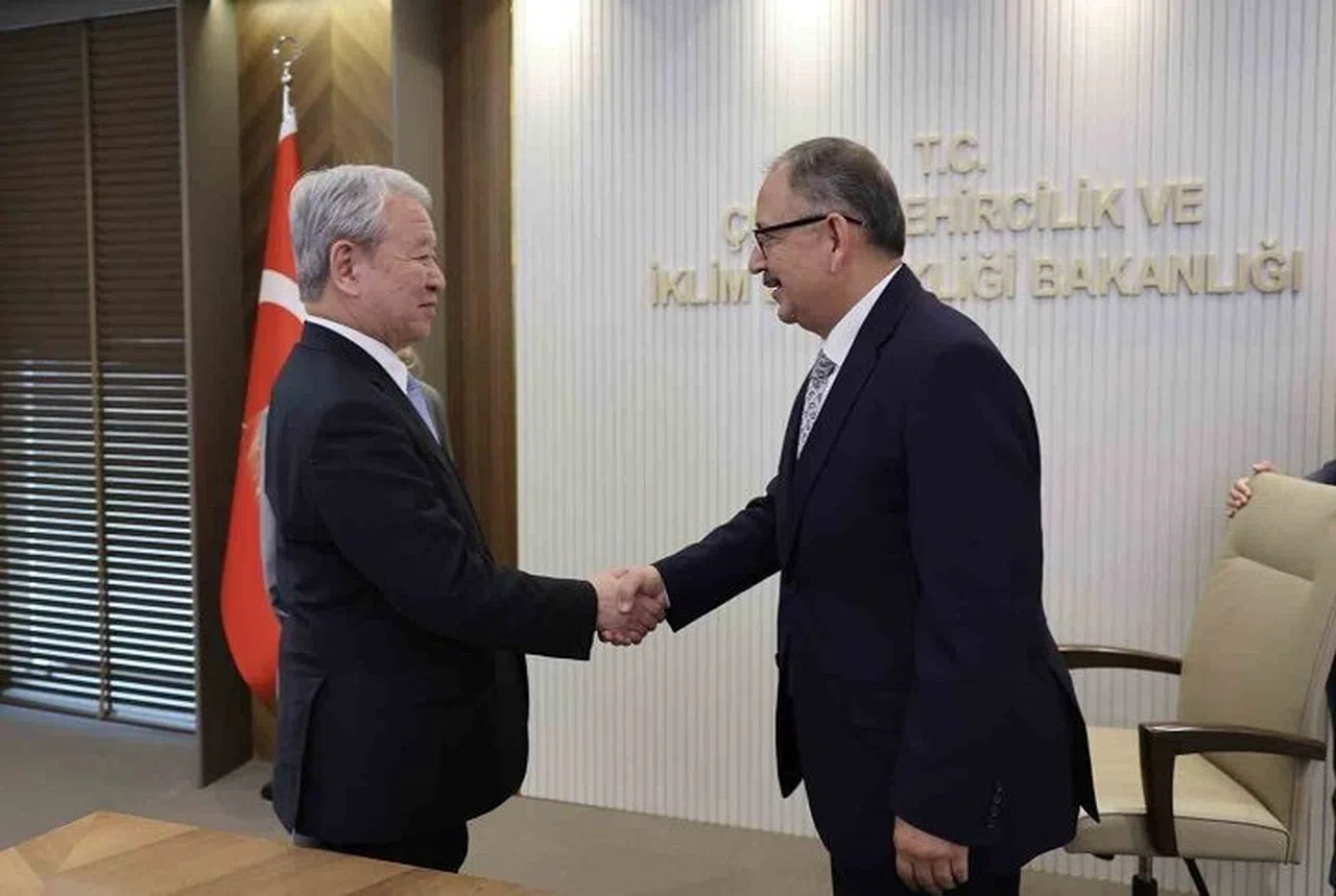 Japon Başkan Akihiko’dan deprem konutlarına övgü