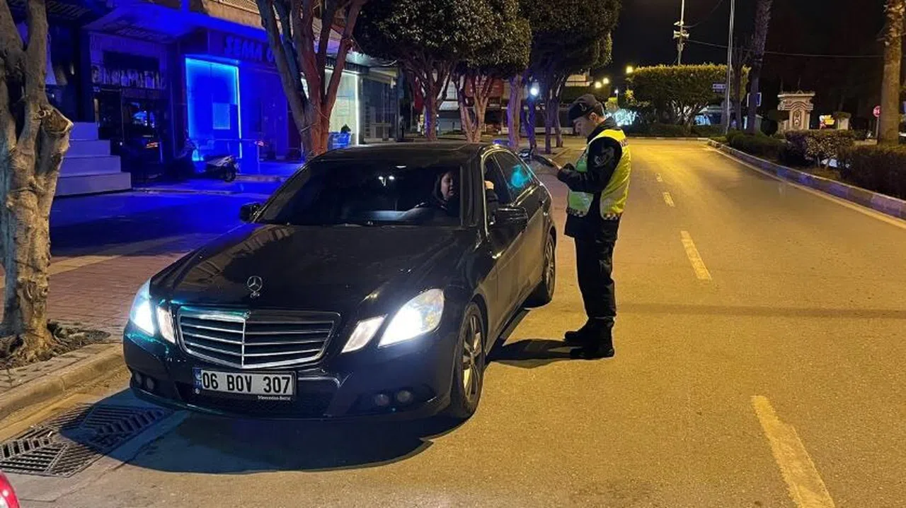 3 araç trafikten men edildi  