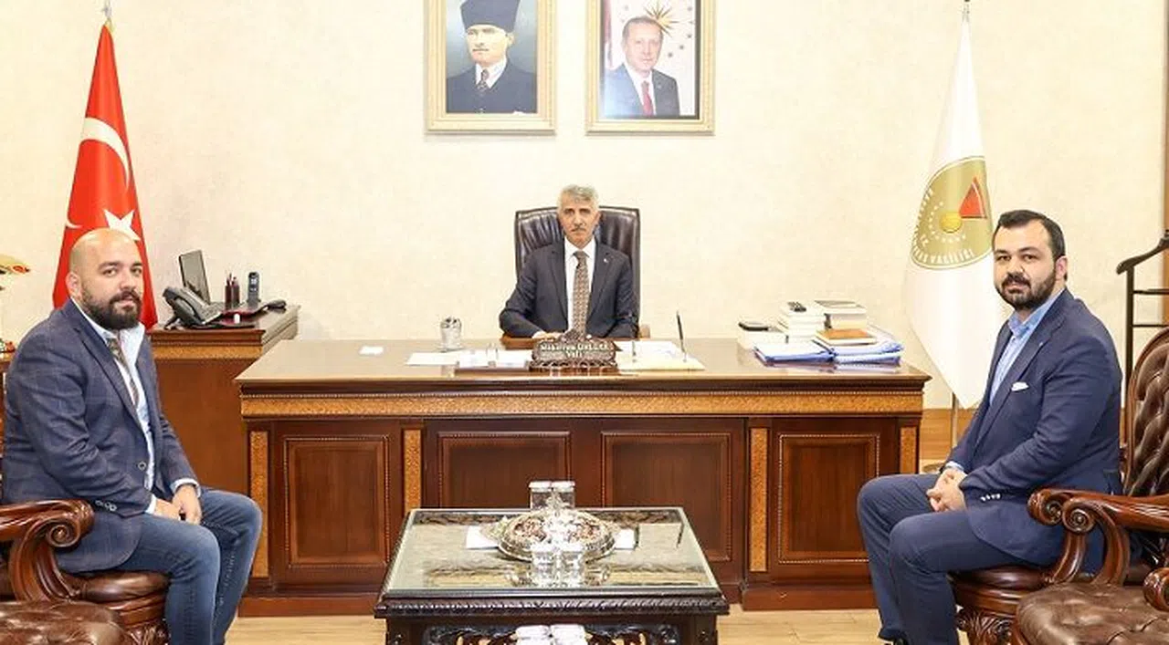Vali Ünlüer İş Adamlarını Ağırladı