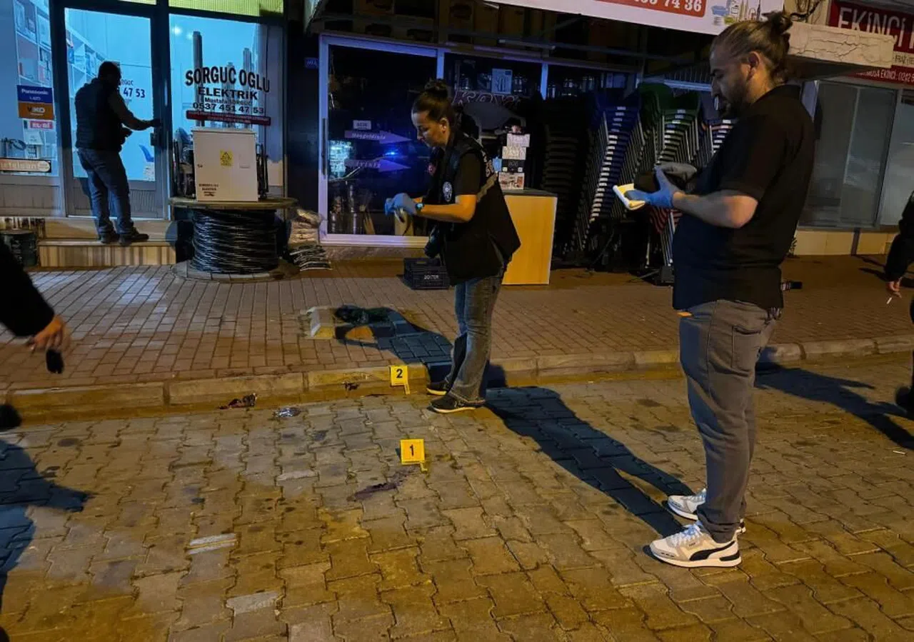 Balkondan düşen öğrenci hayatını kaybetti
