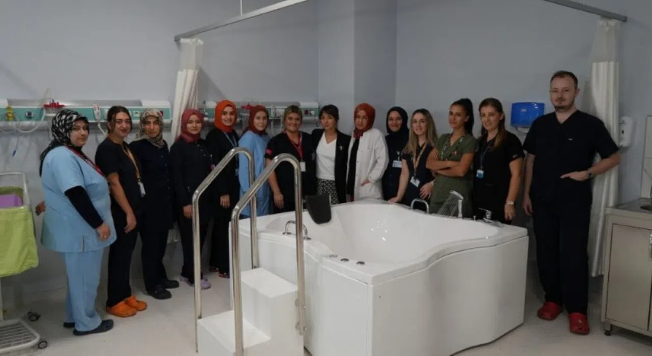Anne adayları bu habere dikkat: İlaçsız, ağrı azaltan doğum yöntemi
