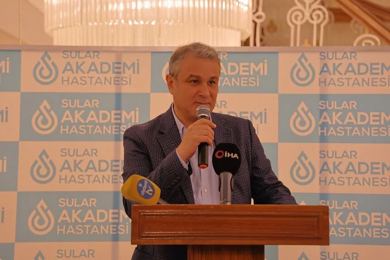 Sular: “Sizler sağlığın kahramanısınız"  
