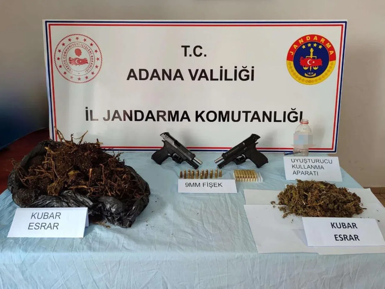 2 kilo 600 gram esrar ele geçirildi
